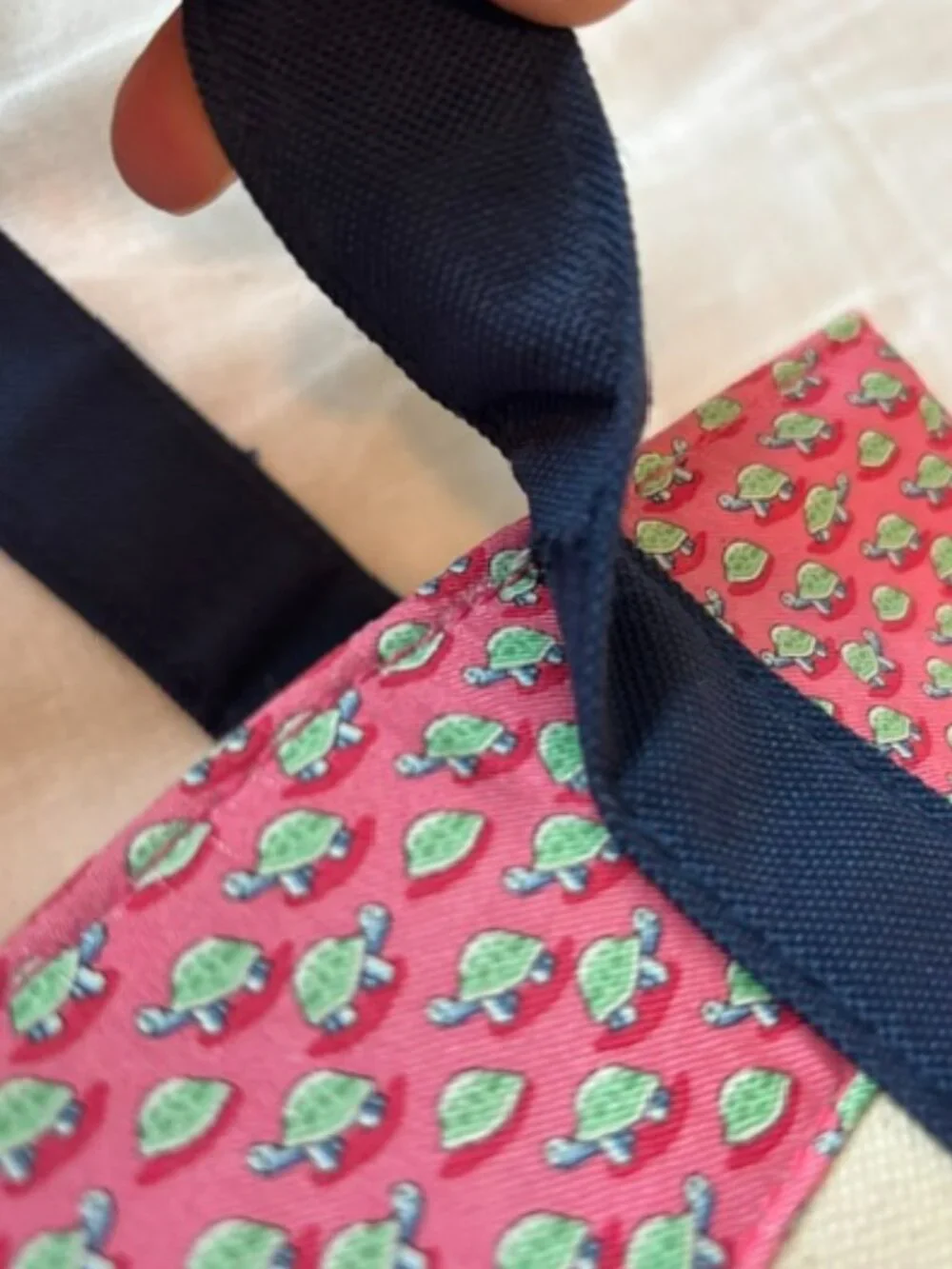 Vineyard Vines preppy canvas